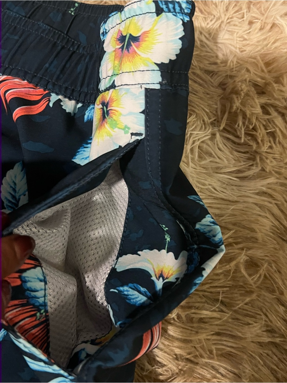 Billabong Men’s Navy Floral Swim Shorts. Medium. Front/Back Pockets. - Picture 3 of 6